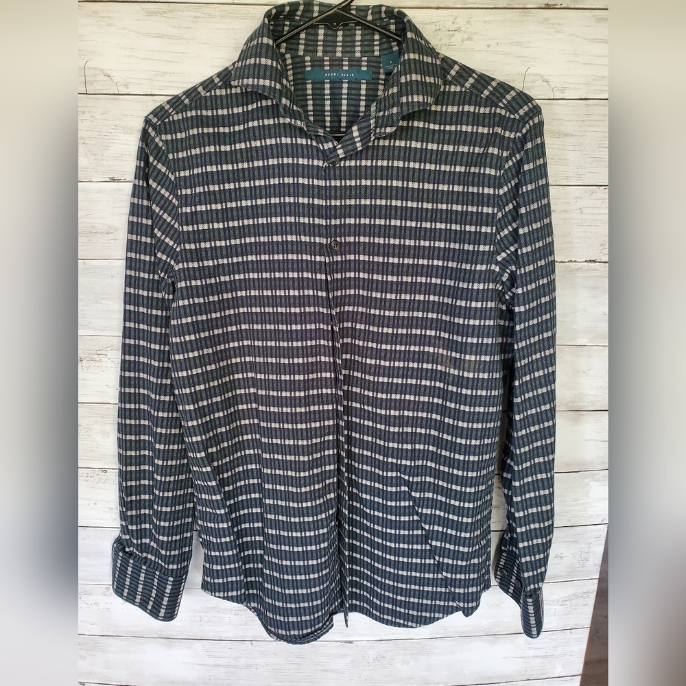 Perry Ellis button down shirt